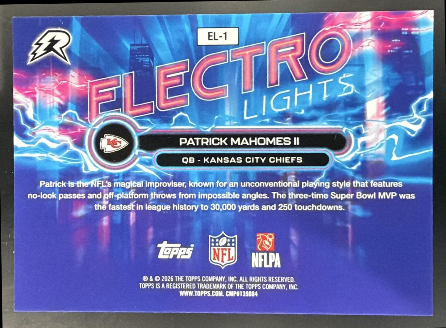 2025 Topps Resurgence Patrick Mahomes II #EL-1 Electro Lights Chiefs — back