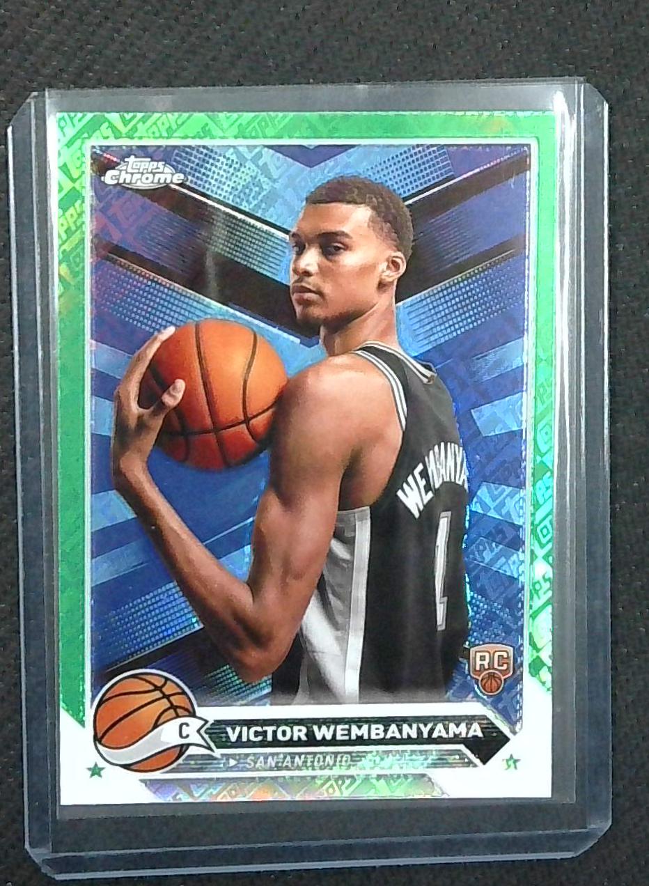 2023-24 Topps Chrome Basketball Victor Wembanyama Green Logo Rookie