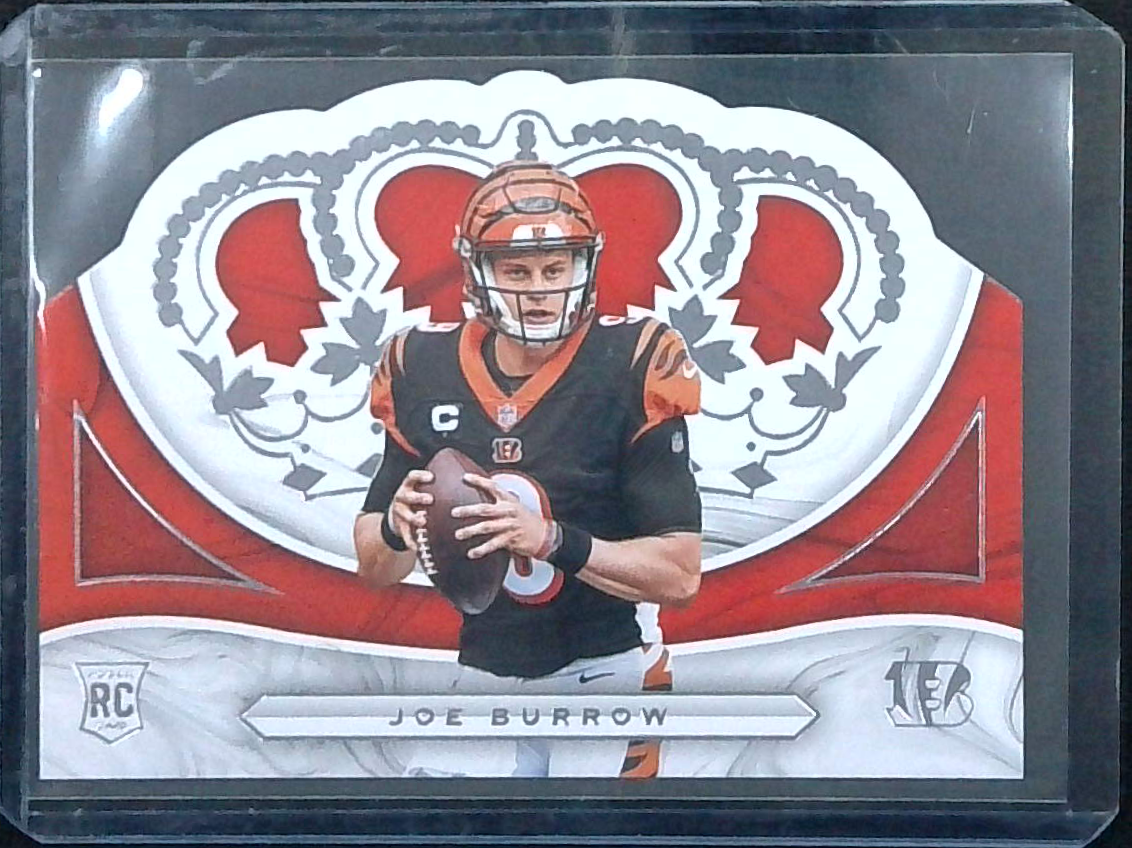 2020 Panini Chronicles Joe Burrow CROWN ROYALE ROOKIE