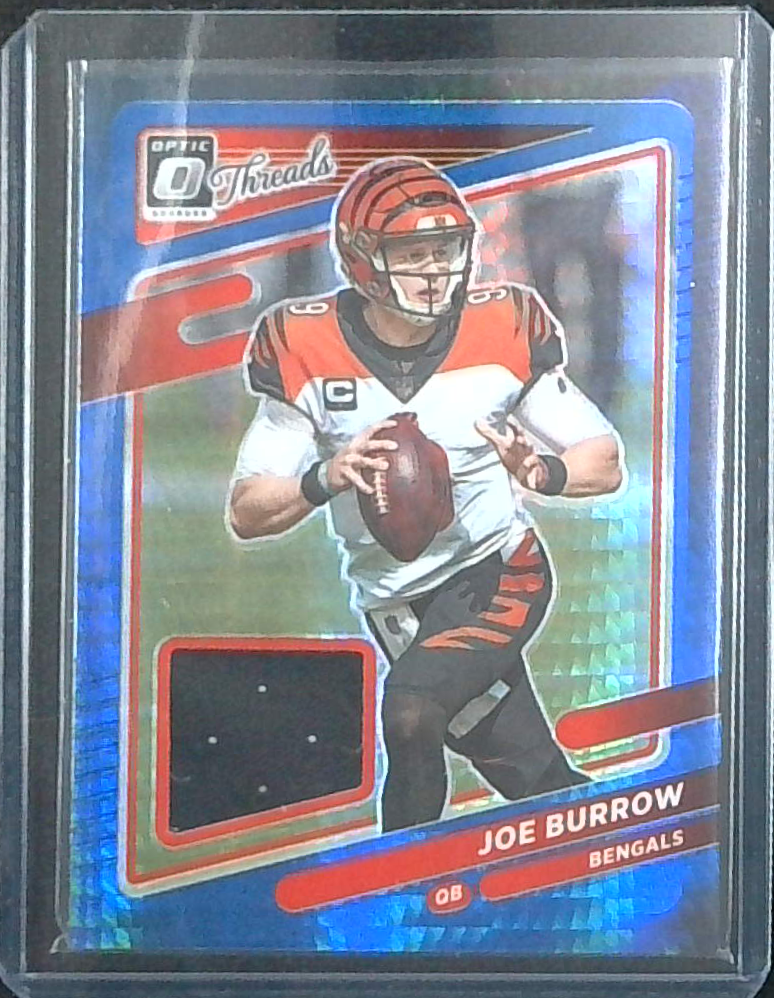 2021 Donruss Optic Joe Burrow Blue Hyper Prizm Threads Jersey