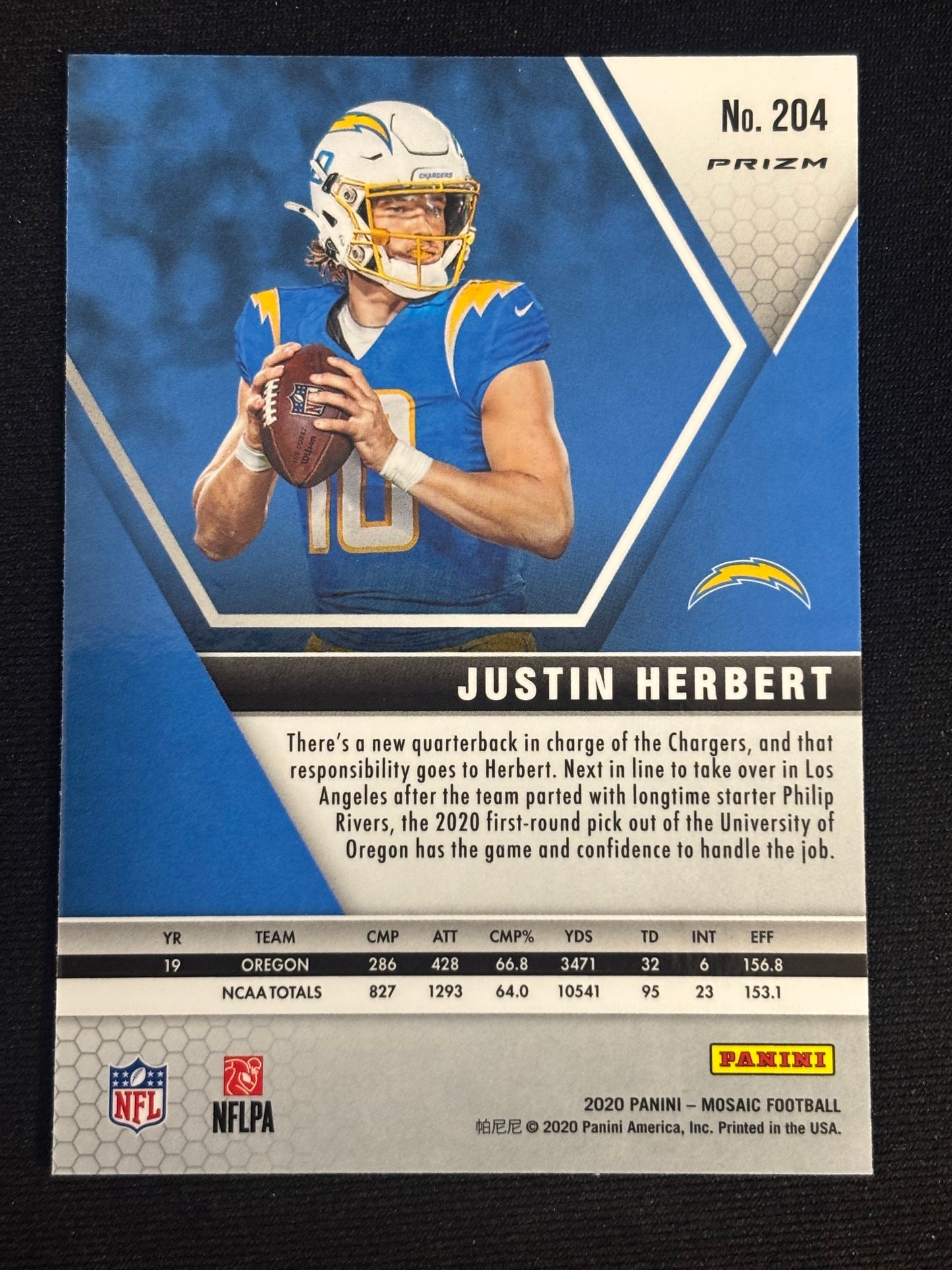 2020 Panini Mosaic - Rookies Justin Herbert #204 Camo Pink Mosaic Prizm (RC)