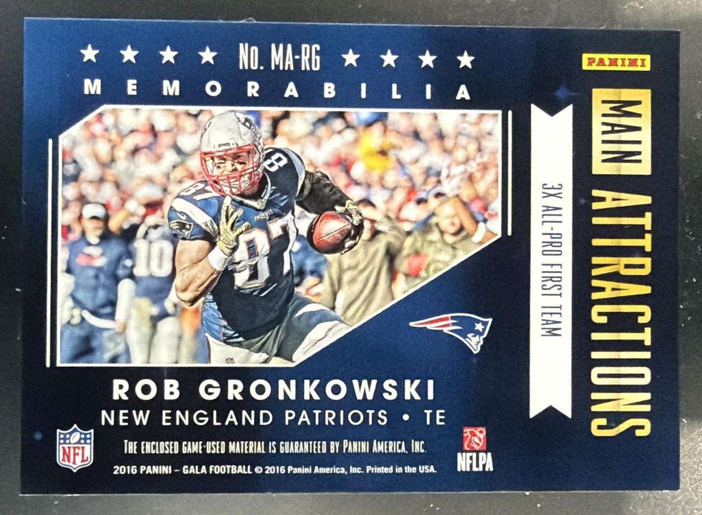 2016 Panini Gala Rob Gronkowski #MA-RG Main Attractions Memorabilia Jade /25 — back