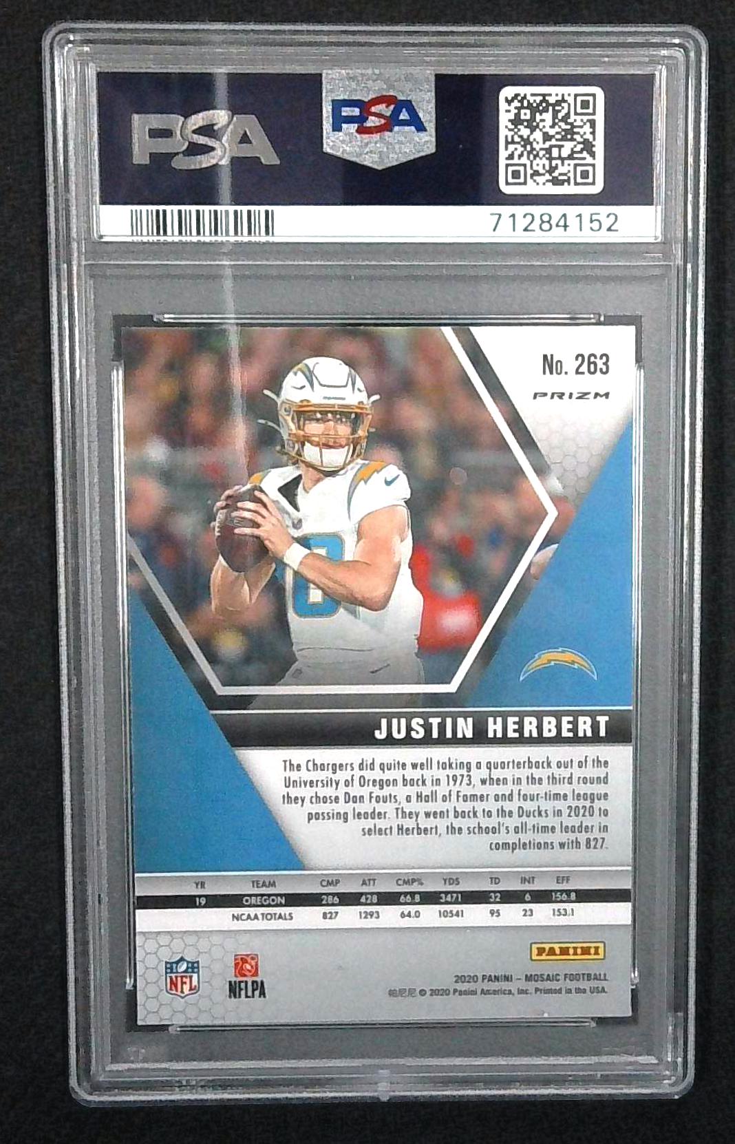 2020 Panini Mosaic - NFL Debut Justin Herbert-Mosaic Reactive Blue Prizm-PSA 10