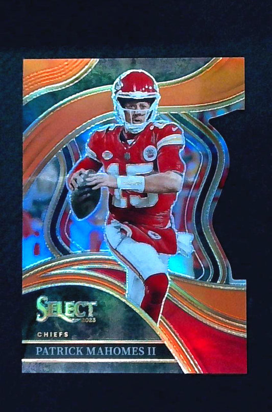 2023 Panini Select Patrick Mahomes II Club Level Orange Prizm Die Cut /399