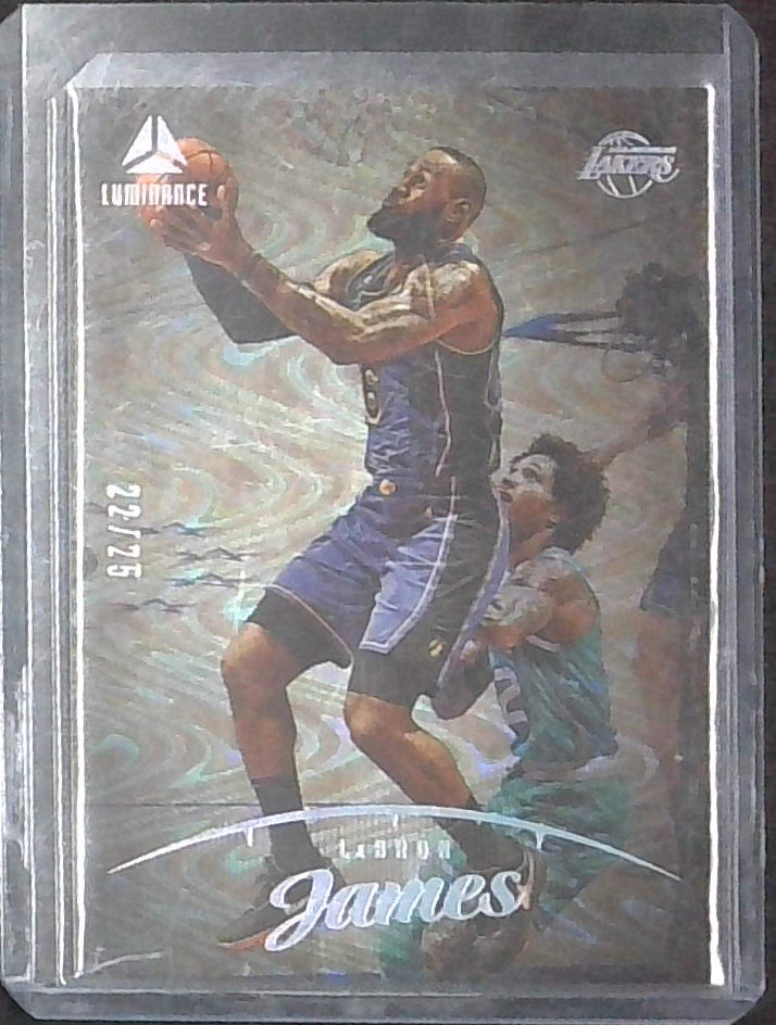 LeBron James 2022-23 Panini Chronicles Luminance /25