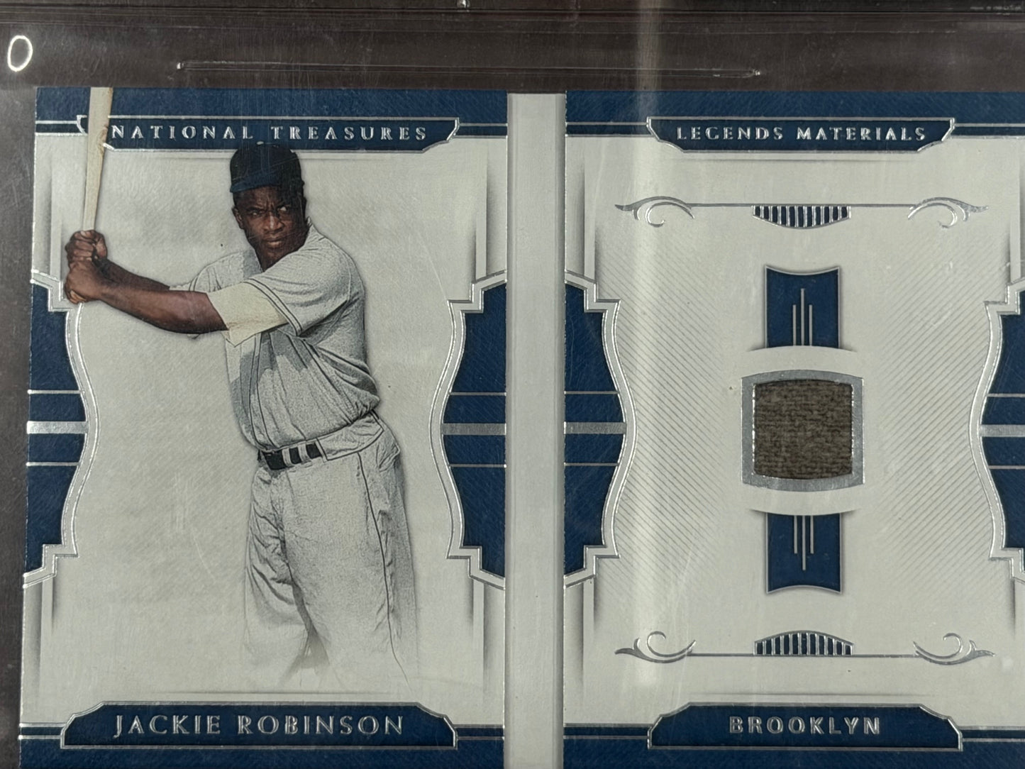 2018 Panini National Treasures Jackie Robinson Legends Materials Booklet /25 BGS 9