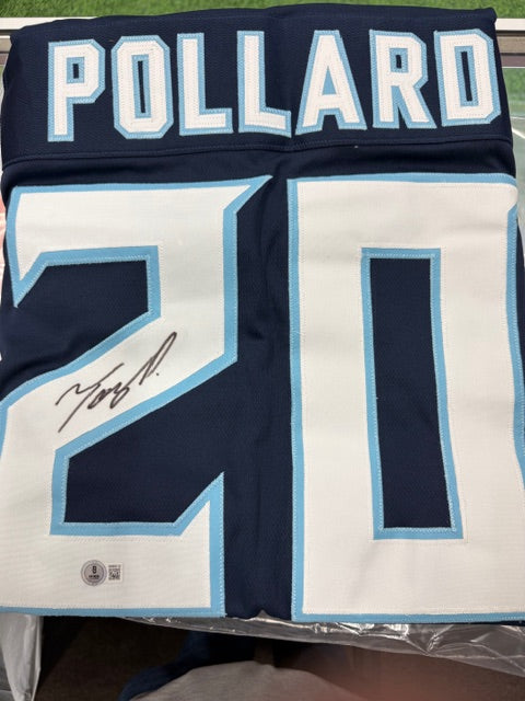 Tony Pollard Signed Beckett Football Jersey