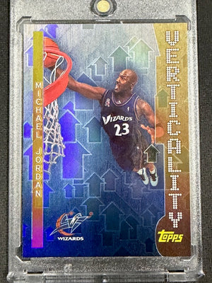 2002 Topps Verticality Michael Jordan