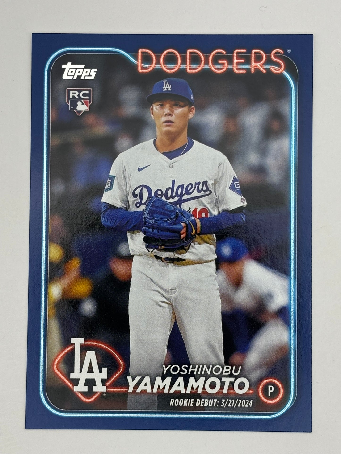 2024 Topps Update Yoshinobu Yamamoto Blue Border Rookie