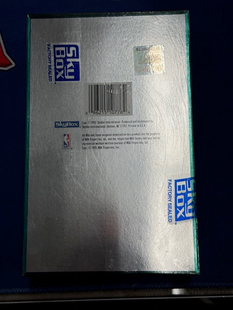 1994-95 SKYBOX PREMIUM SERIES 2 BASKETBALL FACTORY SEALED 36 PACK HOBBY BOX NBA