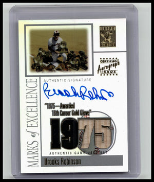 2002 Topps Tribute BROOKS ROBINSON Baltimore Orioles On Card AUTO BAT Relic