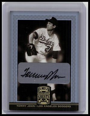 2005 Donruss Greats Gold Holofoil Signatures Tommy John #83 Auto