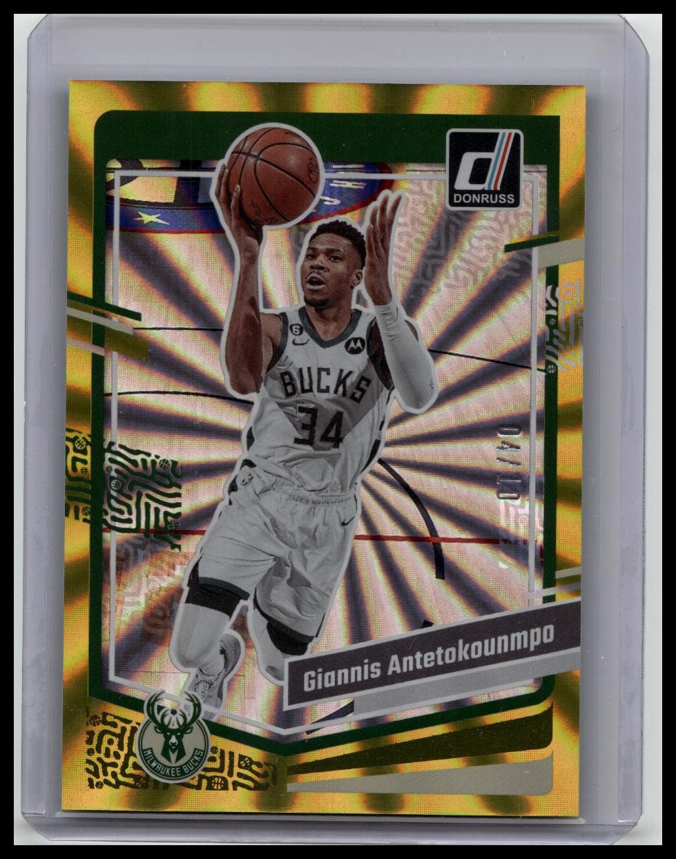 2023-24 Donruss #188 Giannis Antetokounmpo Gold Laser Holo /10