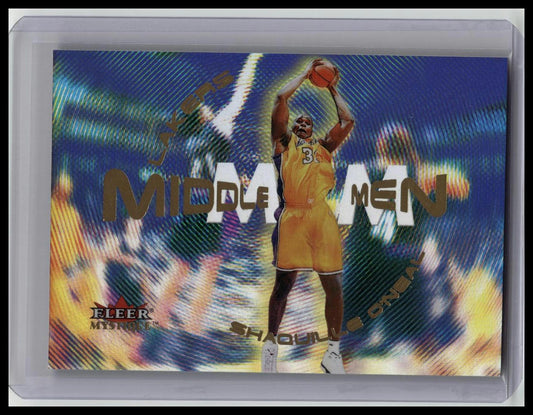2000-01 Fleer Mystique - Middle Men Shaquille O'Neal #1