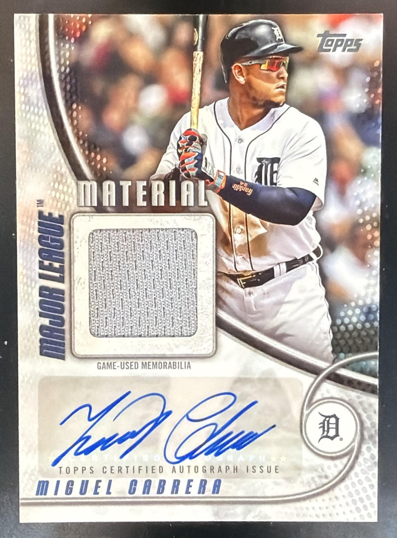 2025 Topps Update Miguel Cabrera #MMAU-MC Major League Material Auto /15 MEM — front