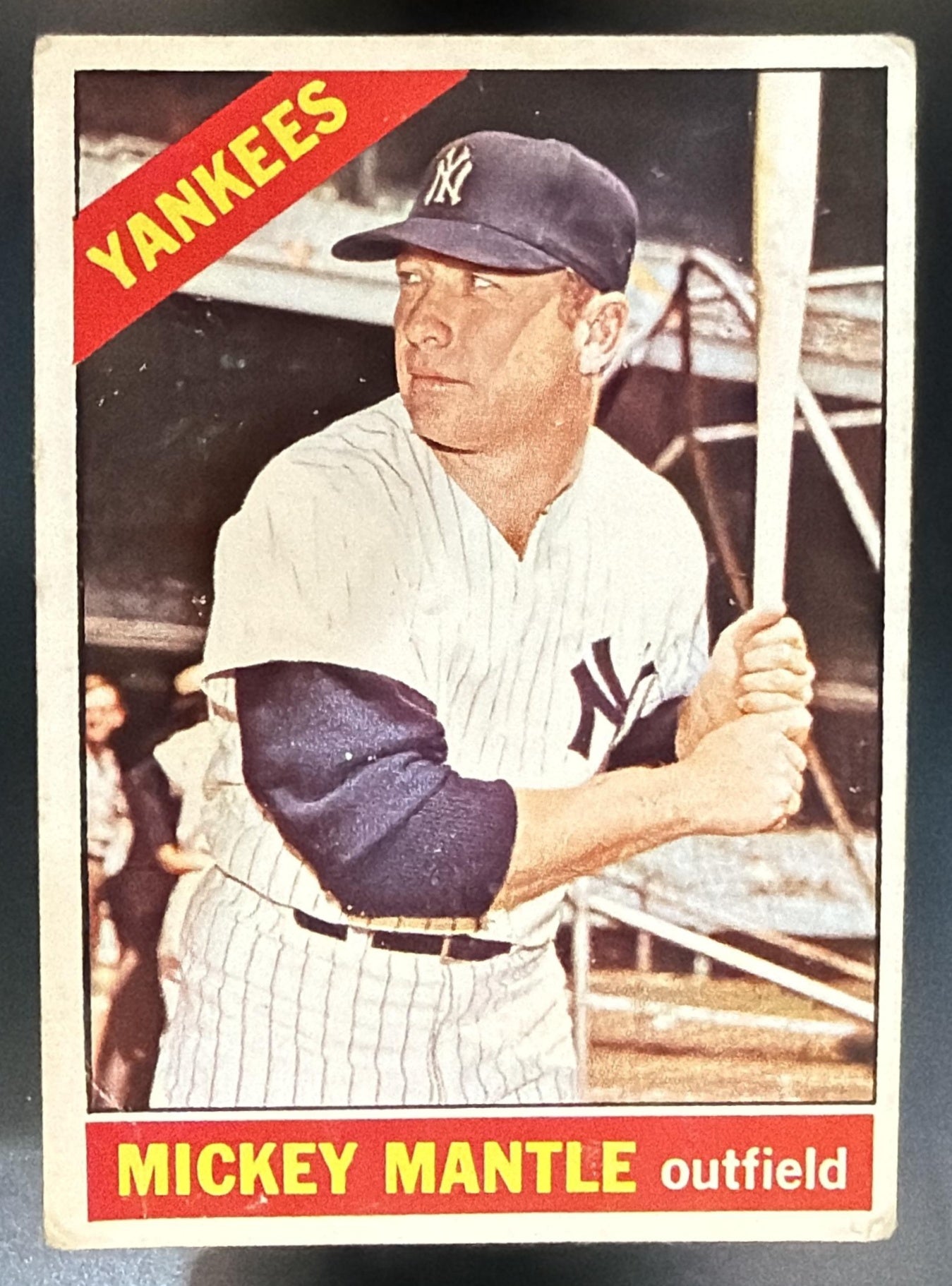 1966 Topps Mickey Mantle #50 Yankees — front