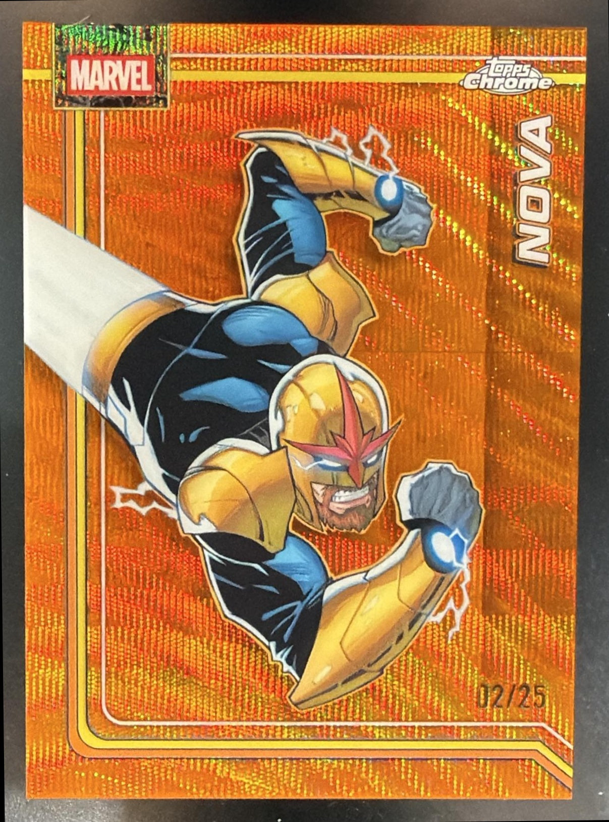 2026 Topps Chrome Marvel Comics Nova #089 Orange Wave Refractor 2/25 — front