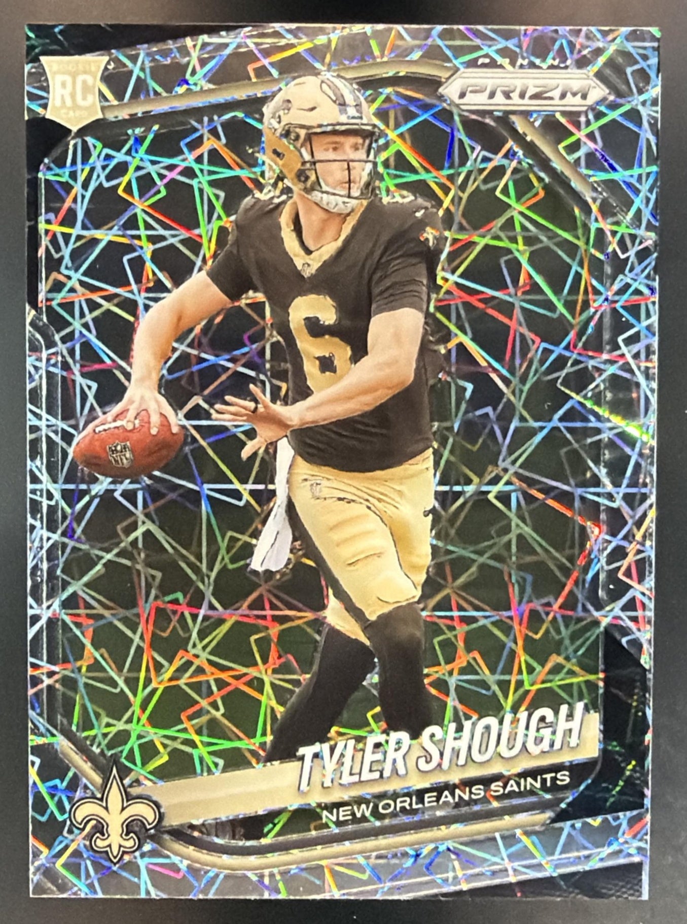 2025 Panini Prizm Tyler Shough #327 Lazer RC Saints — front