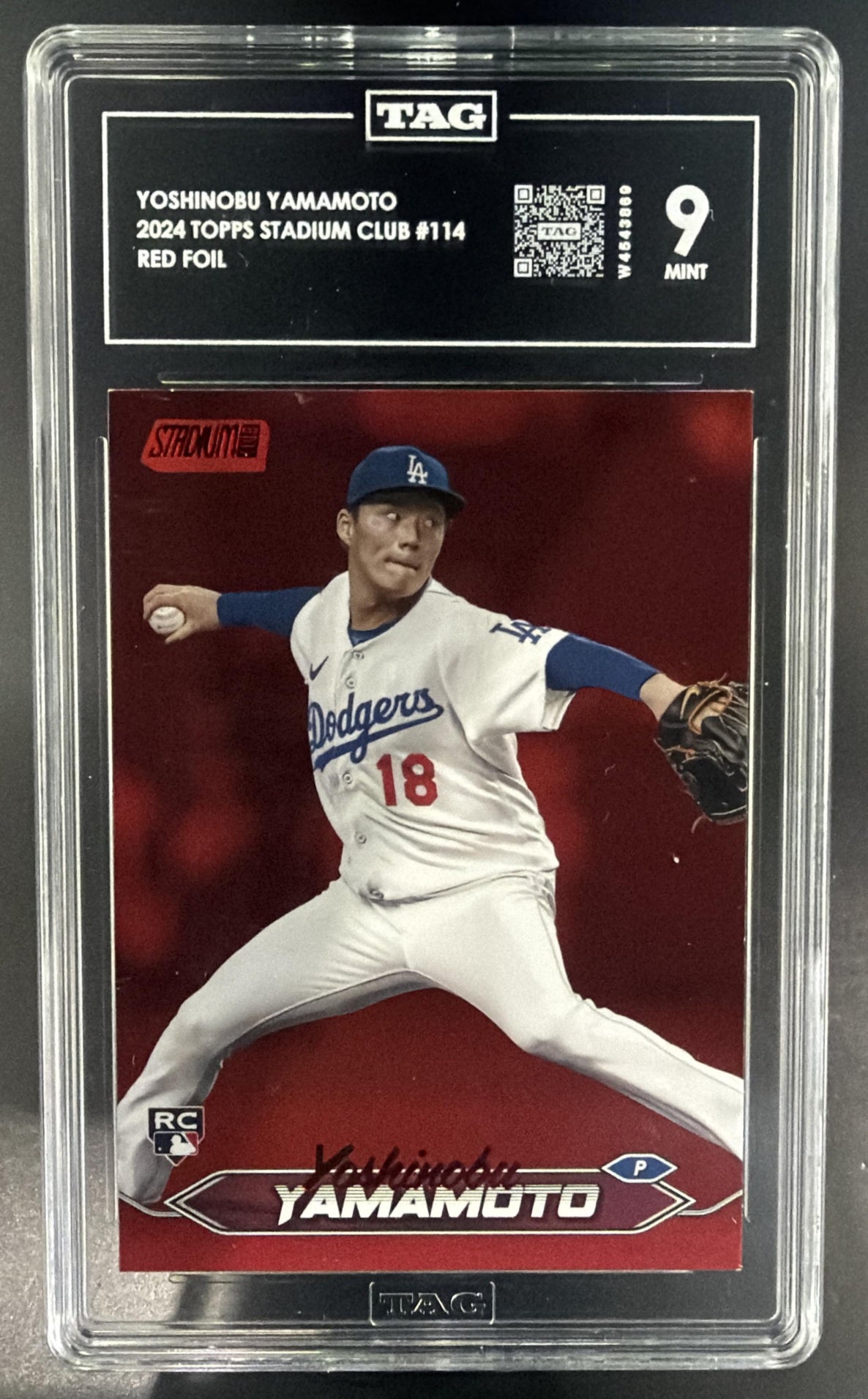 2024 Topps Stadium Club Yoshinobu Yamamoto #114 Red Foil RC Dodgers TAG 9 — front