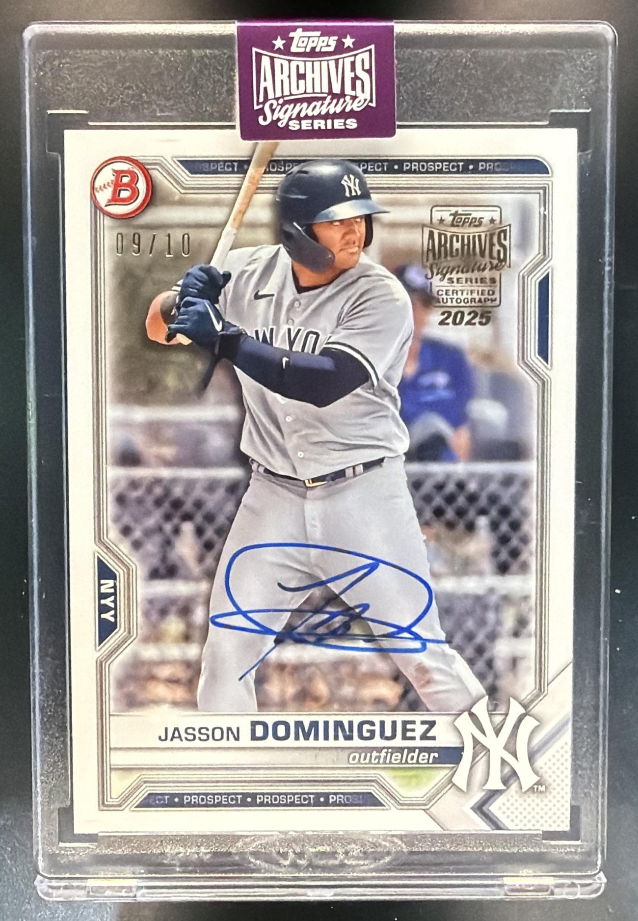 2025 Topps Archives Signatures Jasson Dominguez Encased Buyback Auto /10 — front