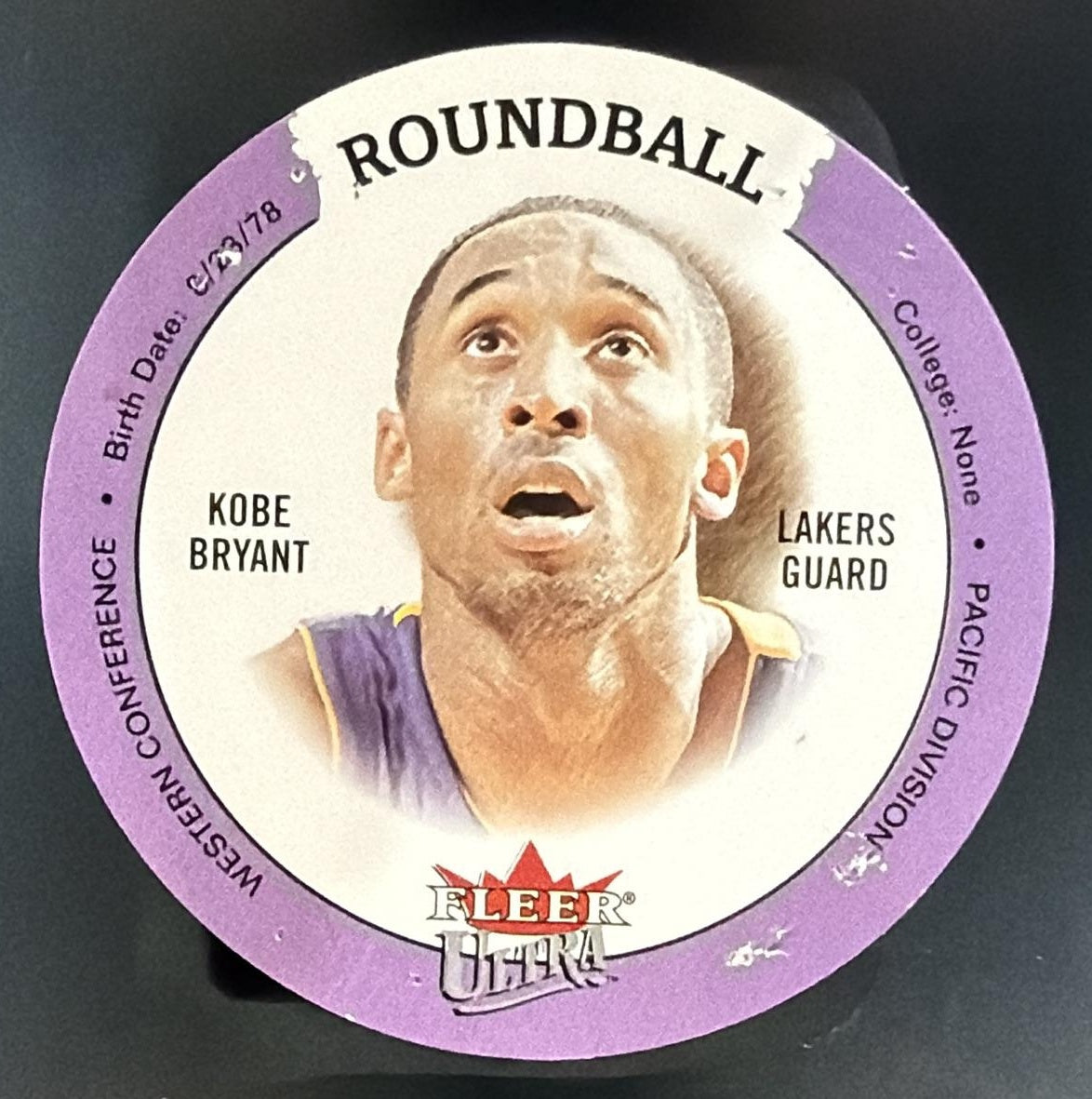 2003-04 Fleer Ultra Kobe Bryant #30 D Roundball Discs Lakers — front