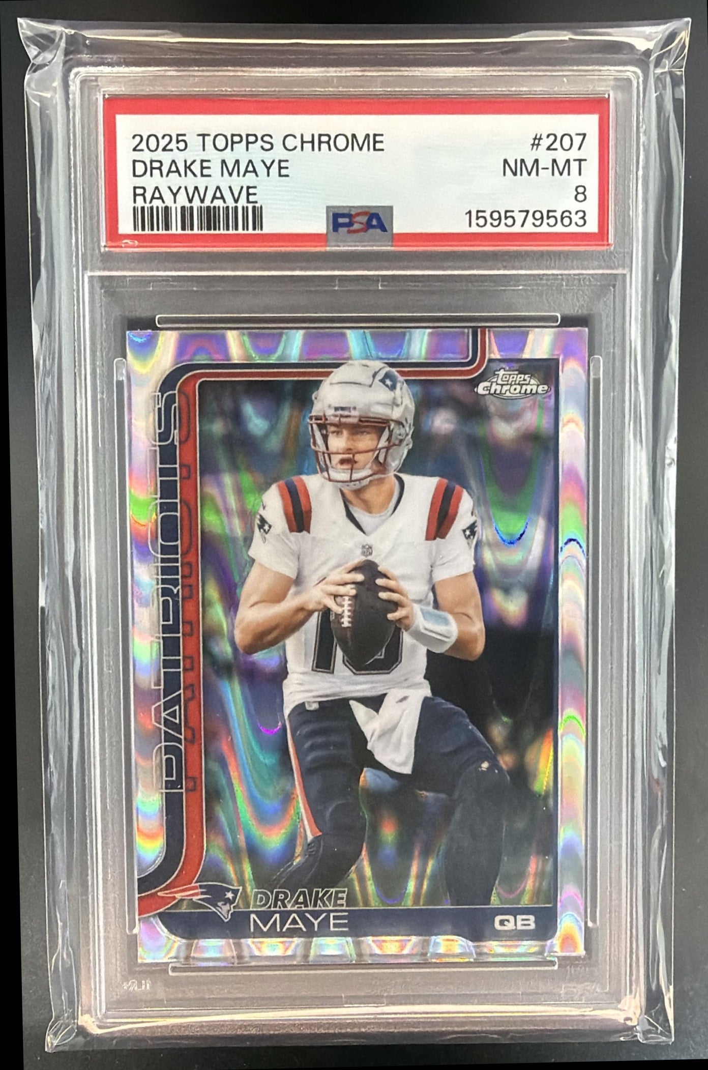 2025 Topps Chrome Drake Maye #207 RayWave Refractor Patriots PSA 8 — front