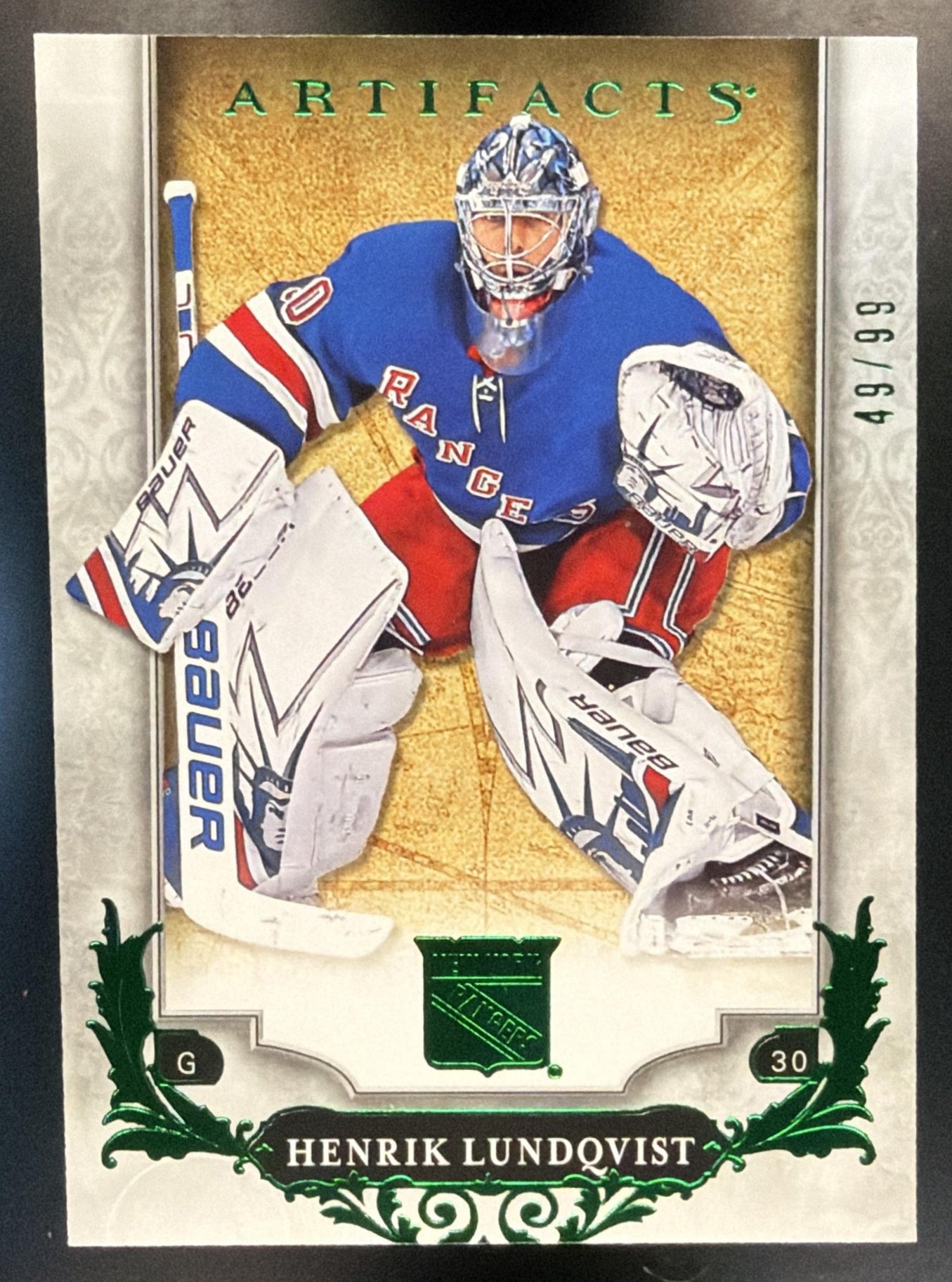 2018-19 Upper Deck Artifacts Henrik Lundqvist #127 Emerald 49/99 Rangers — front