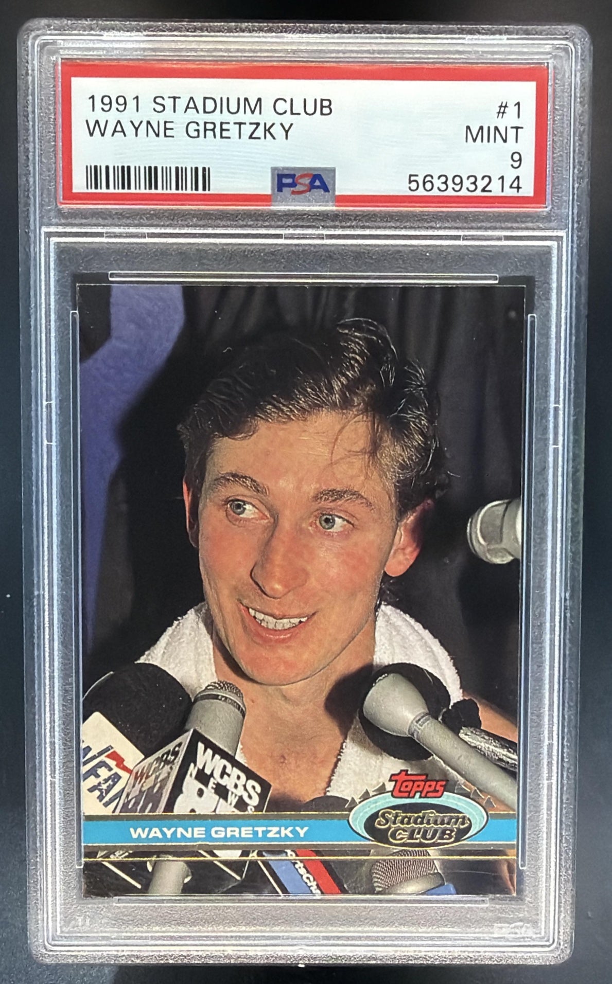1991-92 Topps Stadium Club Wayne Gretzky #1 Kings PSA 9 — front