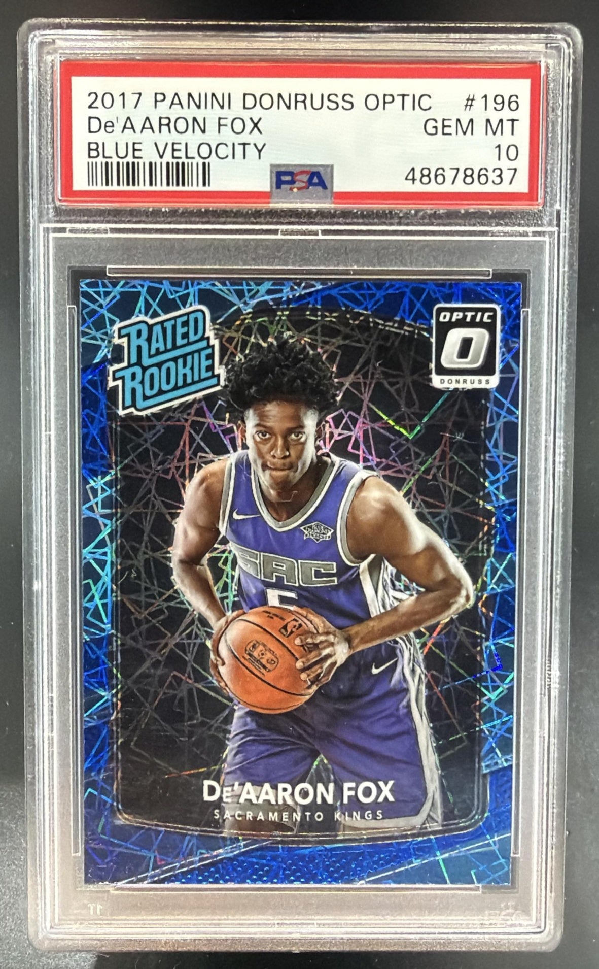 2017-18 Panini Donruss Optic De Aaron Fox #196 Blue Velocity RC Kings PSA 10 — front