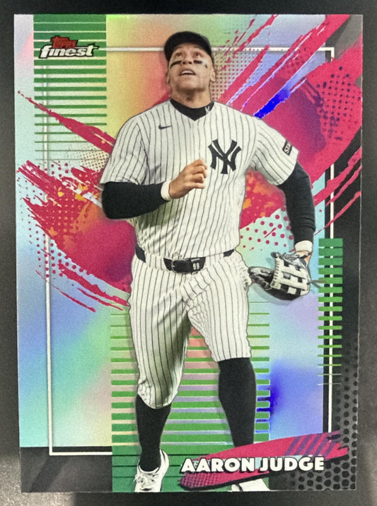 2026 Topps Finest Aaron Judge #299 Rare Yankees — front
