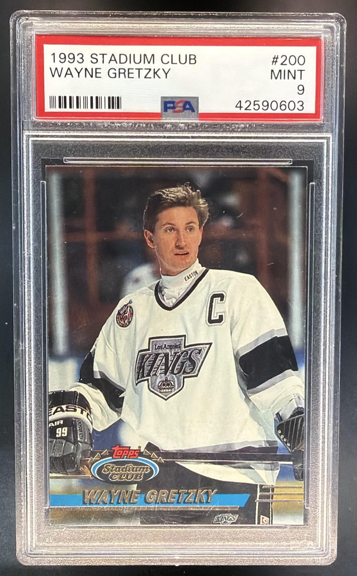 1993-94 Topps Stadium Club Wayne Gretzky #200 Members Only Kings PSA 9 — front