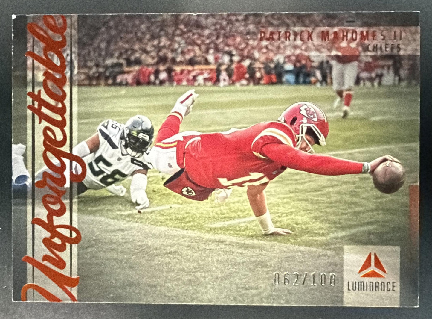 2023 Panini Luminance Patrick Mahomes II #U-3 Unforgettable Orange /100 Chiefs — front