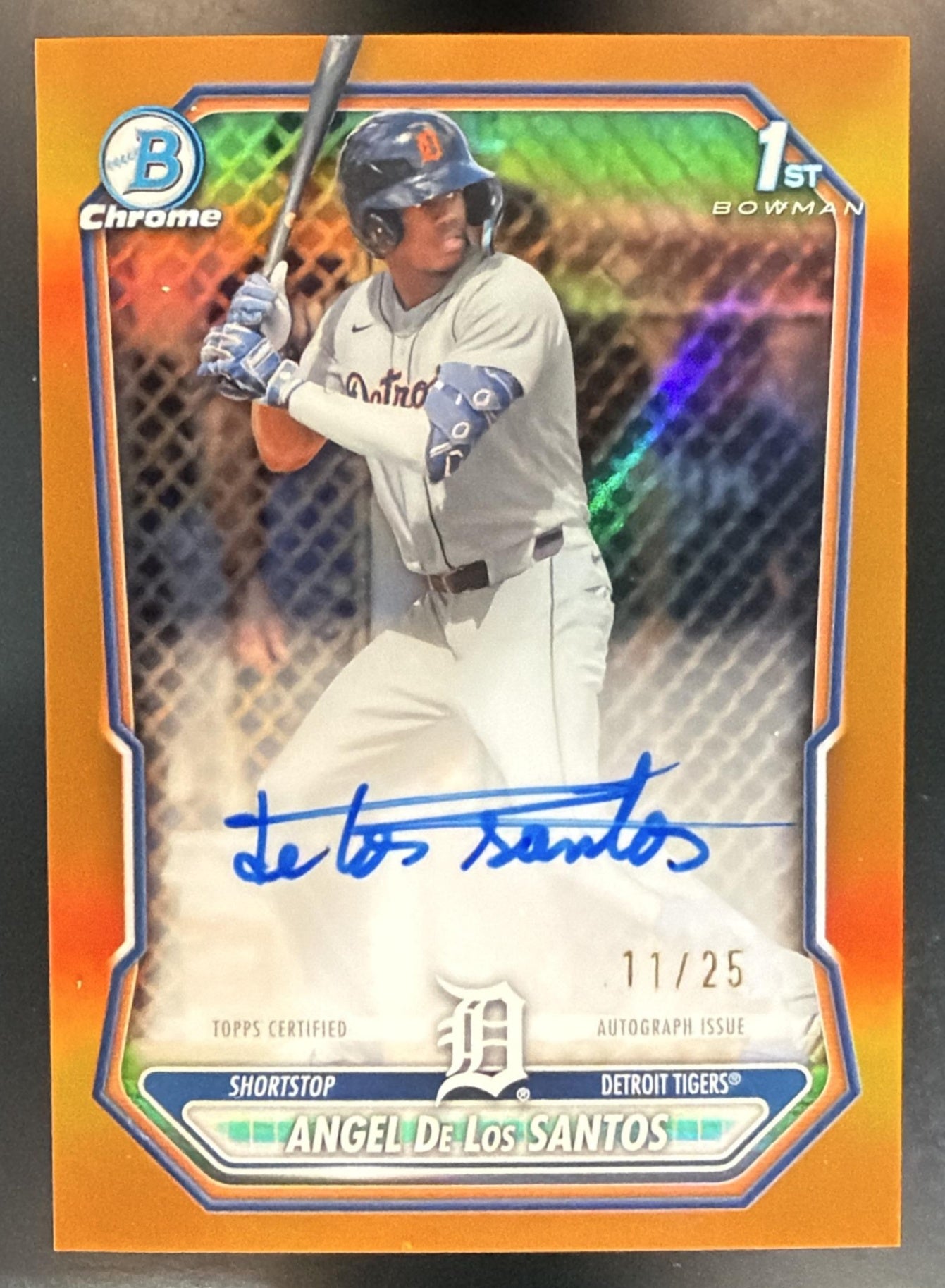 2026 Bowman Chrome Angel De Los Santos Auto Orange Refractor /25 1st Prospect — front