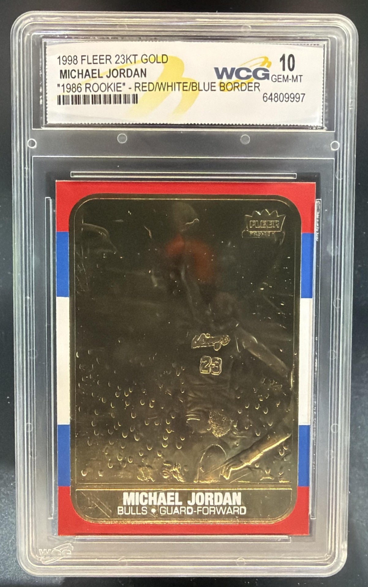 1997-98 Fleer 23KT Gold Michael Jordan #NNO Red Blue /10000 Bulls — front
