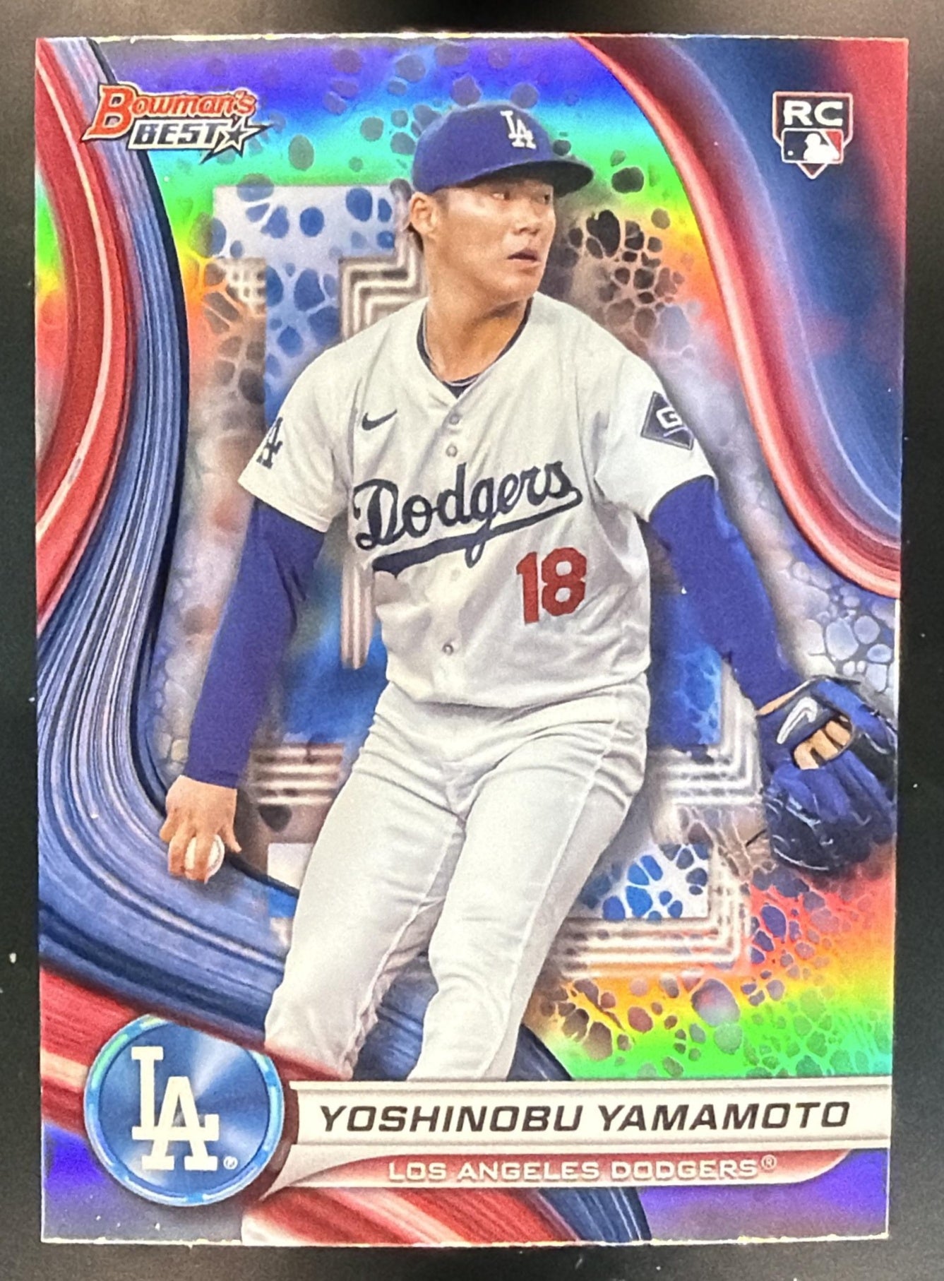 2024 Bowman's Best Yoshinobu Yamamoto #34 Refractor RC Dodgers — front