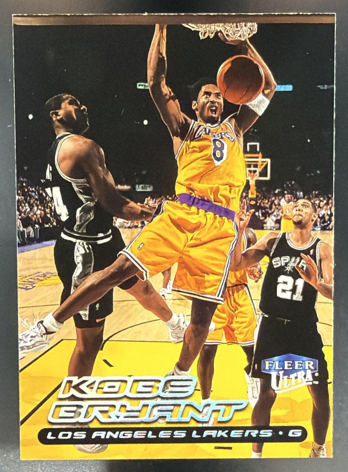 1999-00 Fleer Ultra Kobe Bryant #50 Lakers — front