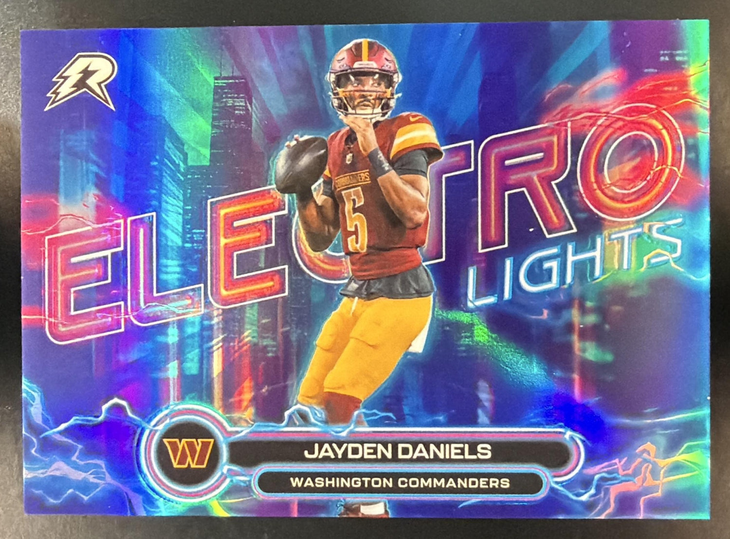 2025 Topps Resurgence Jayden Daniels #EL-9 Electro Lights Commanders — front