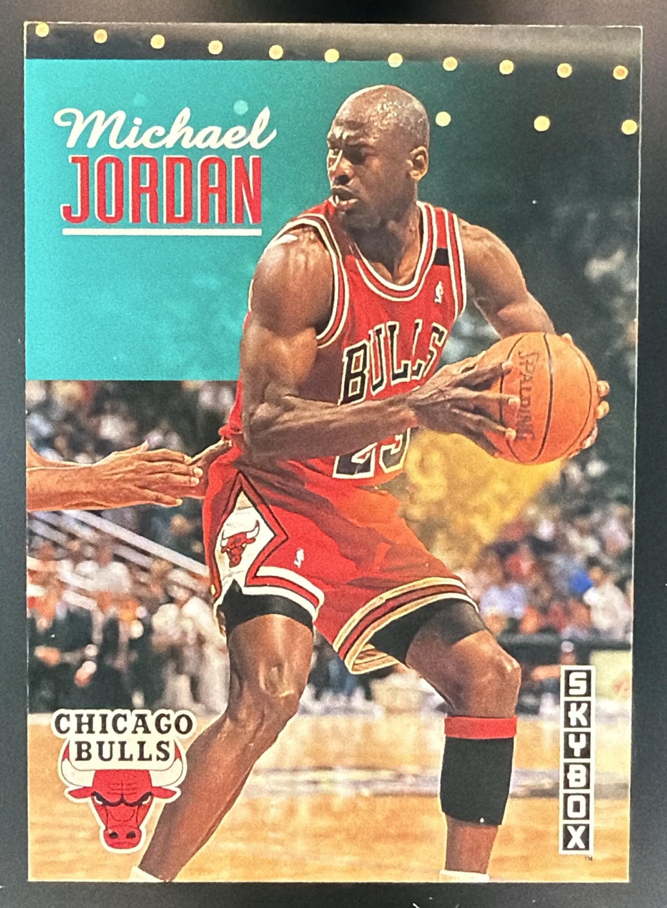 1992-93 Skybox Michael Jordan #31 Bulls — front
