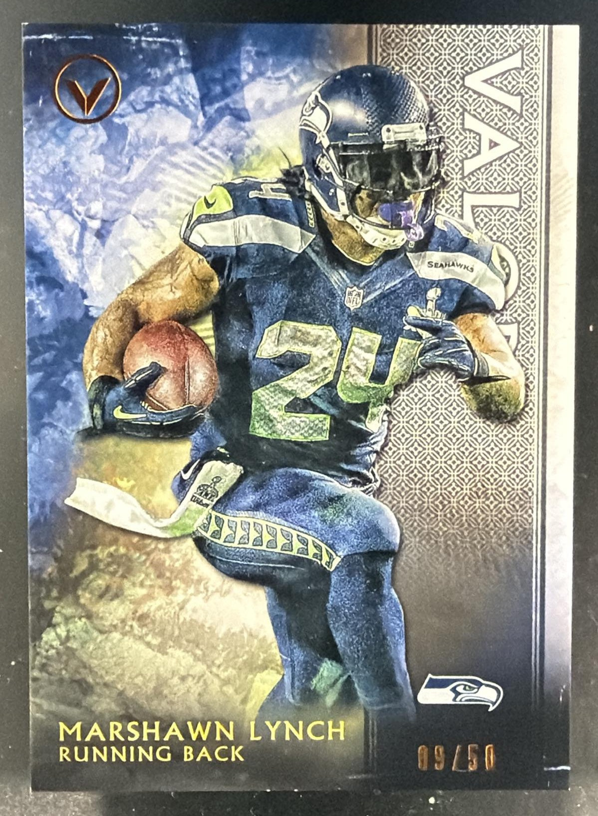 2015 Topps Valor Marshawn Lynch #188 9/50 Seahawks — front