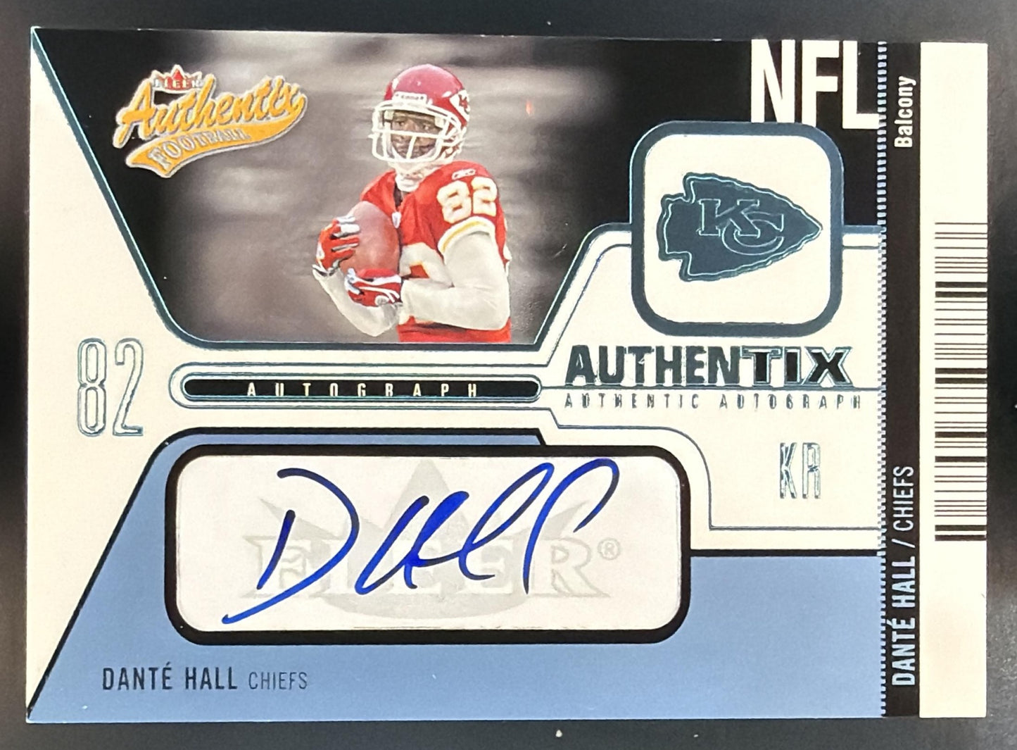 2004 Fleer Authentix Dante Hall #AA-DH Auto Balcony 59/75 Chiefs — front