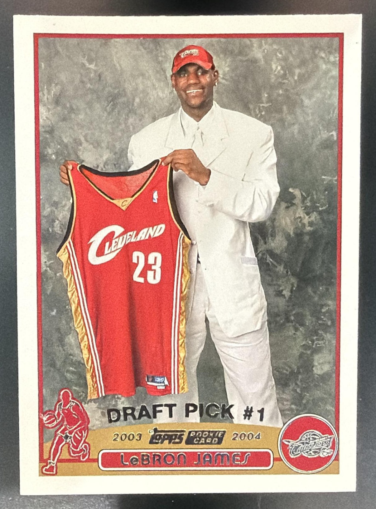 2003-04 Topps LeBron James #221 RC Cavaliers — front