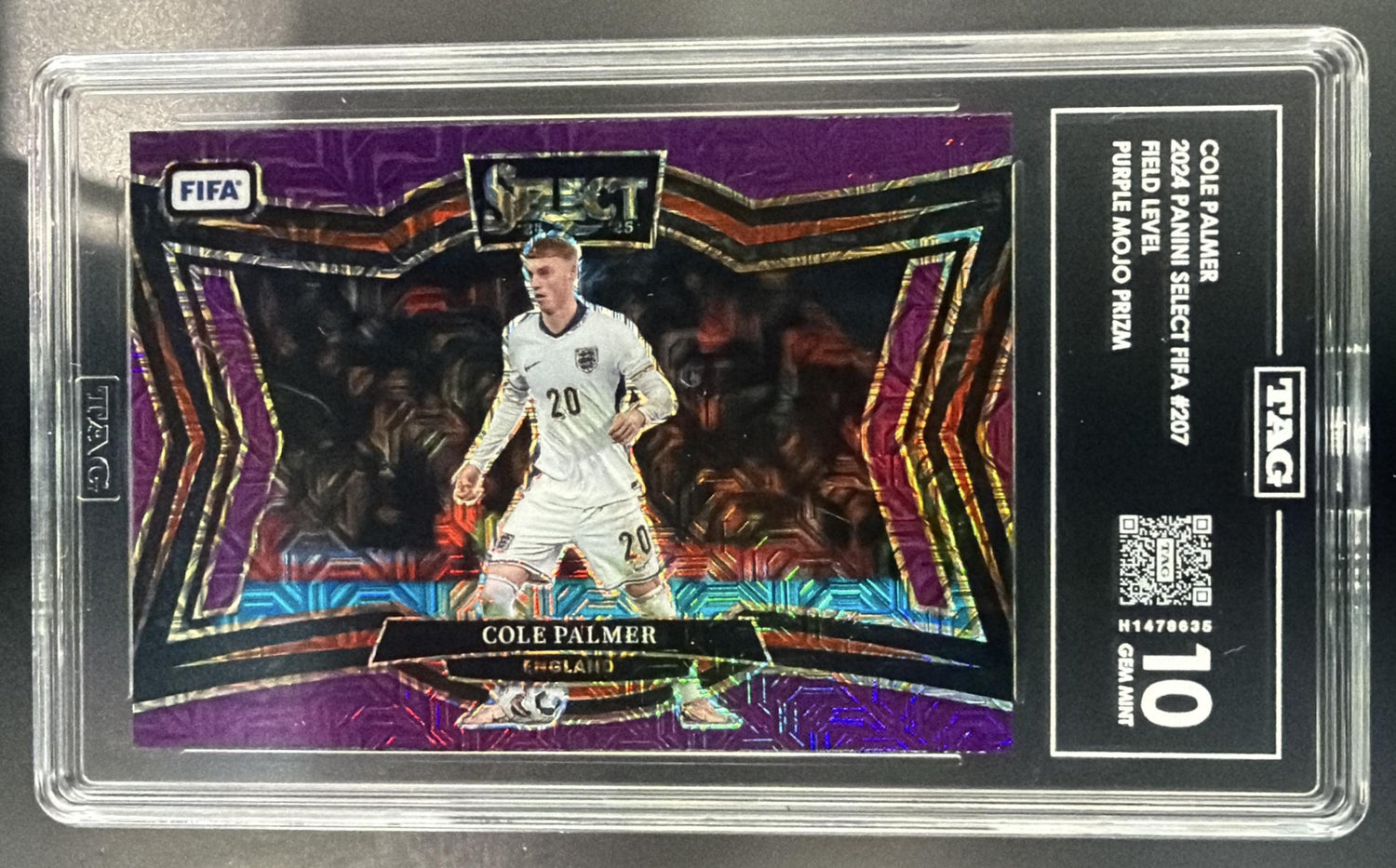 2024-25 Panini Select FIFA Cole Palmer #207 Field Purple Mojo England TAG 10 — front